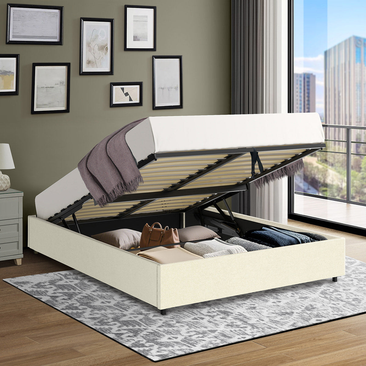 Vue d'ambiance du lit coffre plateforme 160x200 cm velours beige LANCE